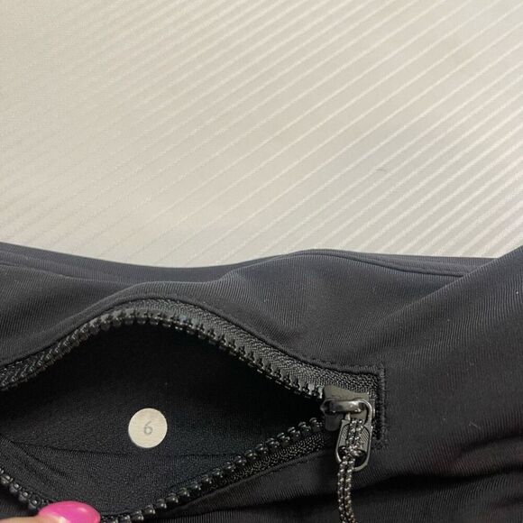 Lululemon Runday Crop Leggings Size 6 Stripe Rare Zipper Leg - Picture 7 of 10